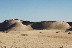 �h����H�I