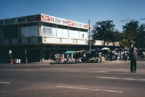 �u�������̊X