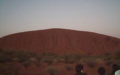 �����s���E����3