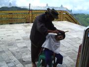 ���̂���̉��ŎU��